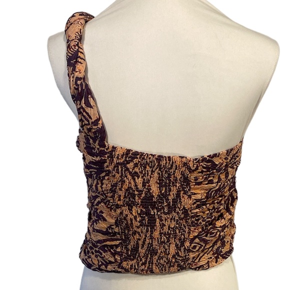 Zara One Shoulder Top. Size Large. - Picture 2 of 4